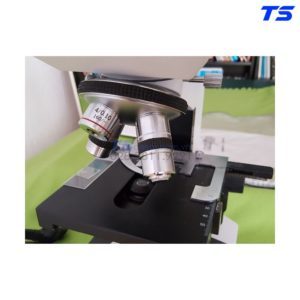 mua-kinh-hien-vi-2-mat-MBL2005-Kruss-tot-o-dau